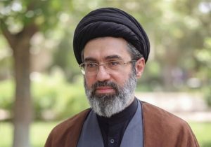 پیام رهبر انقلاب به مناسبت آغاز سال تحصیلی؛ دانش و تقوا را سرلوحه قرار دهید